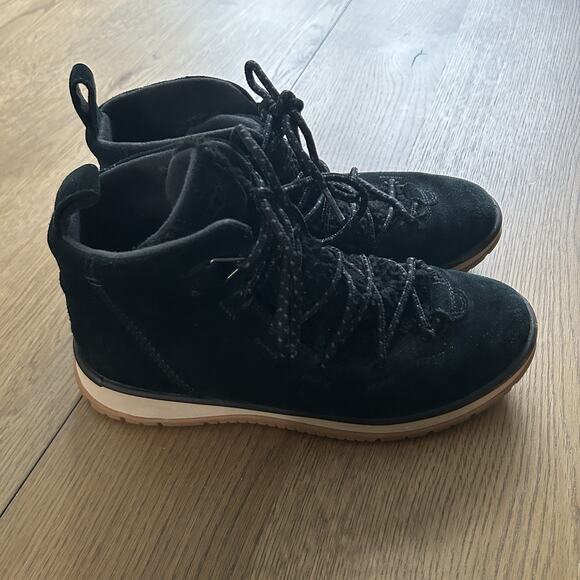 UGG Lakesider Heritage Mid Sneaker Bootie Women’s 9 Black Wool Blend Waterproof - Picture 3 of 16